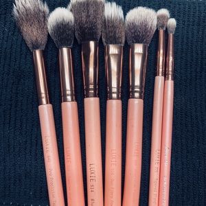 Set of 7 LUXIE pro MAKEUP BRUSHES